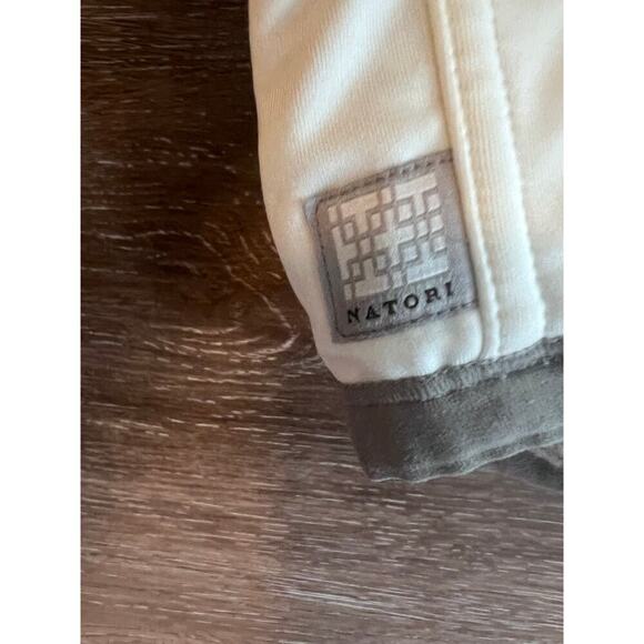 Natori Sports Bra White size 32D Adjustable Straps Under wire - Picture 9 of 9